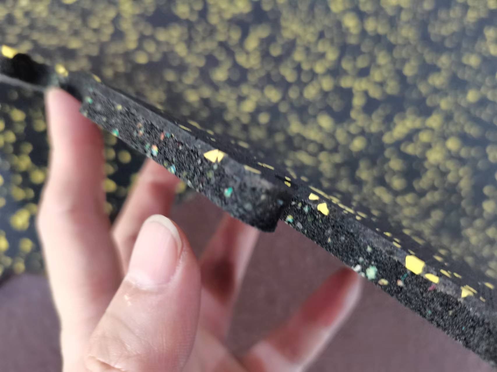 EPDM Puzzle Tiles with PU Foam Base