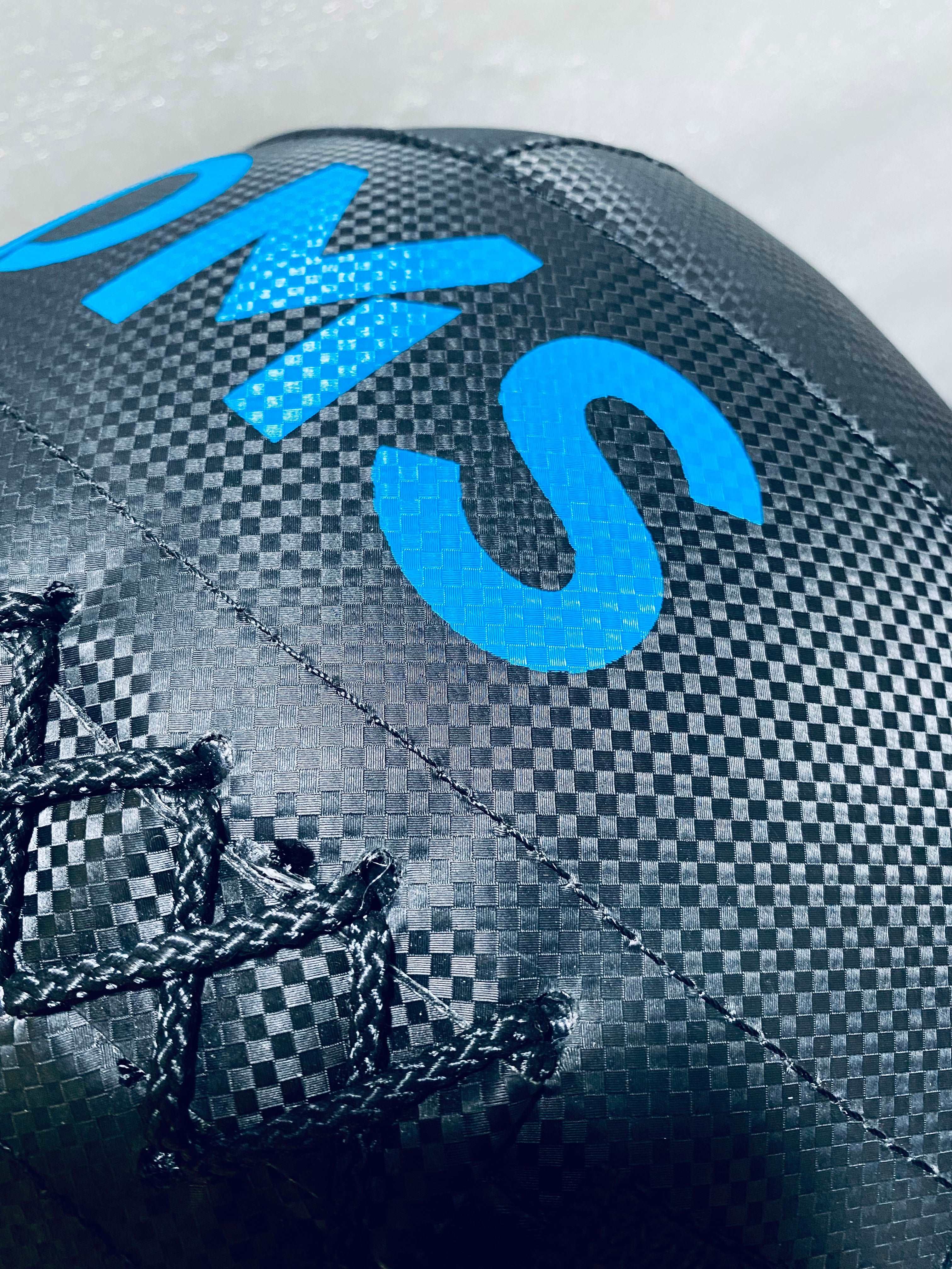 Endurance Wall Ball 1000D PVC Carbon Fiber