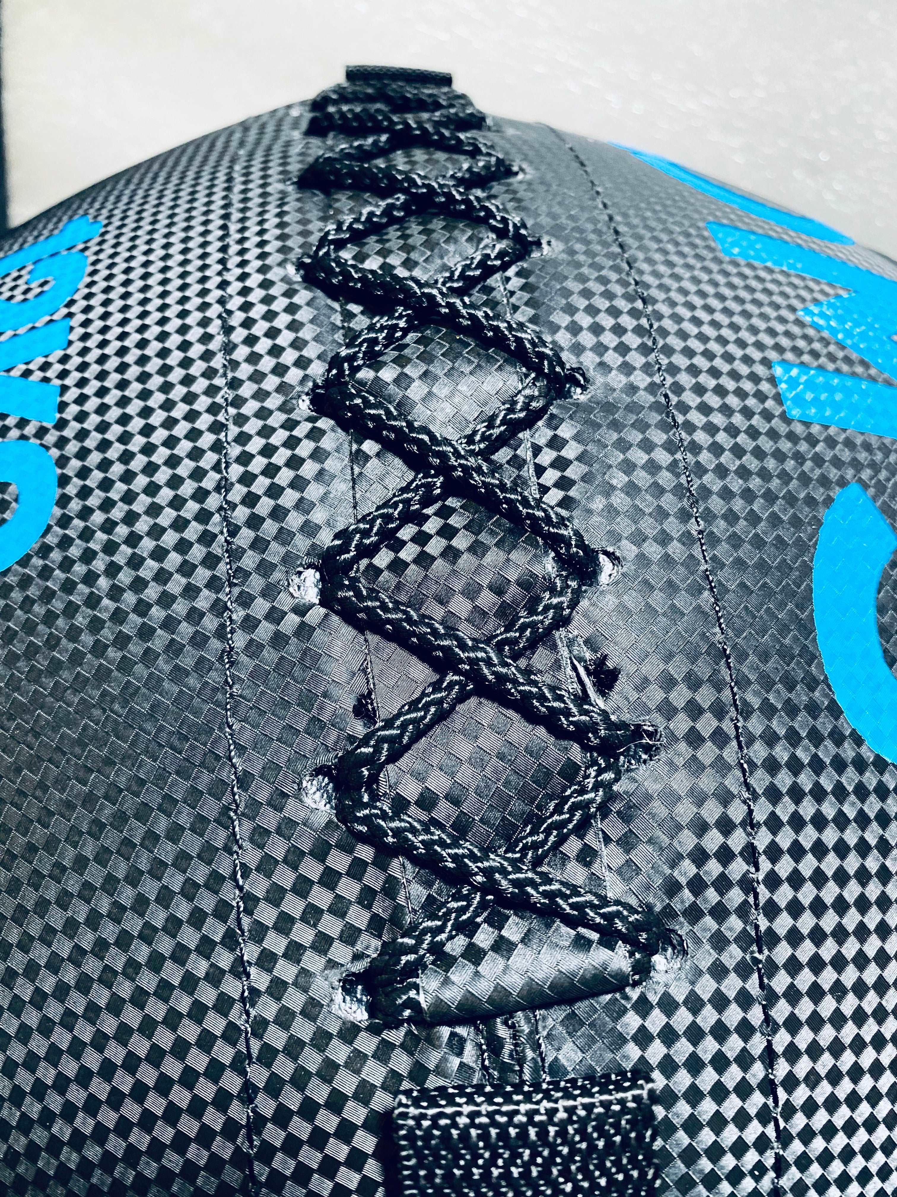 Endurance Wall Ball 1000D PVC Carbon Fiber