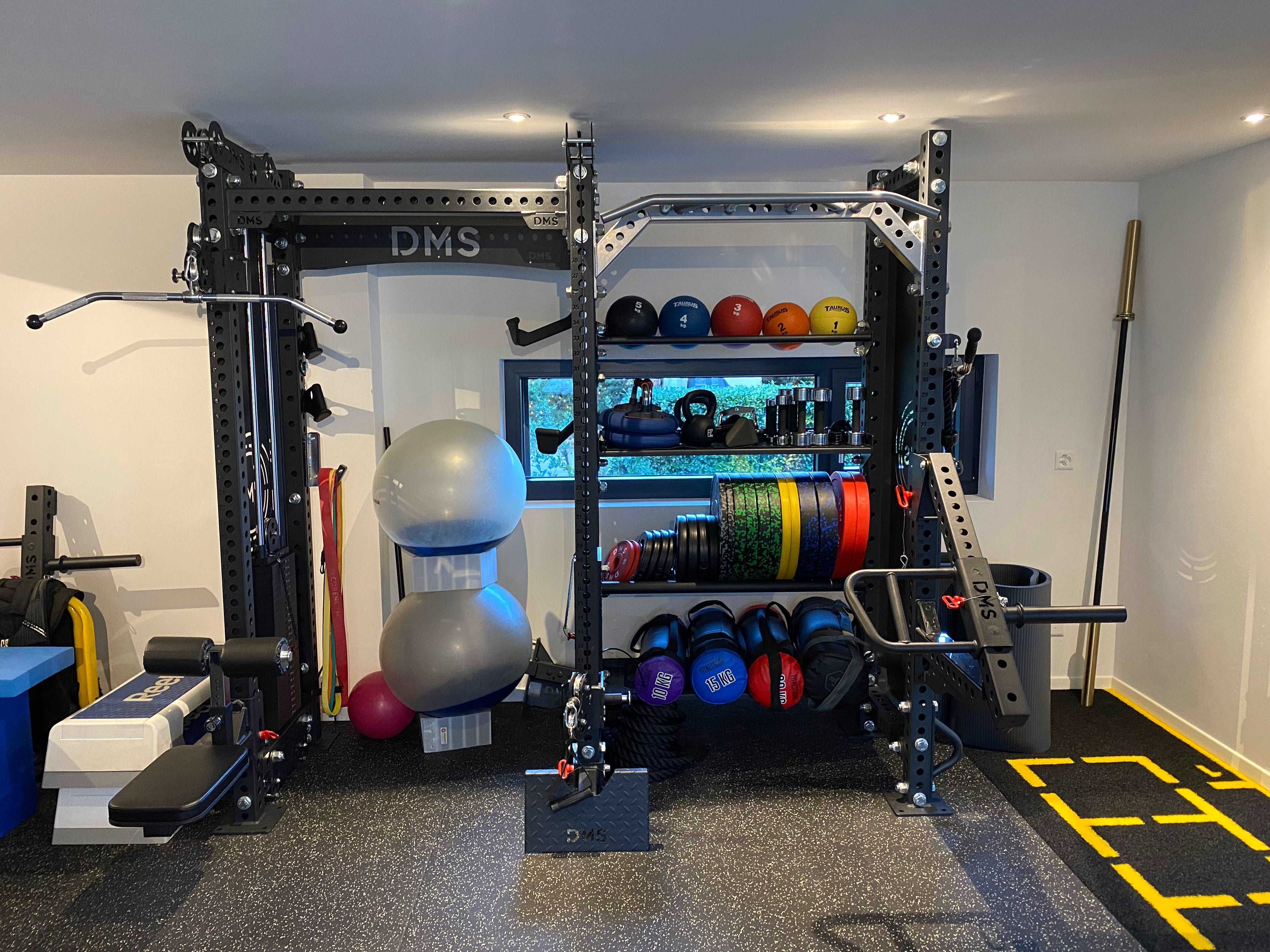 Custom Cosmos Rack with 4 Tier Storage and Multi-Grip Bar