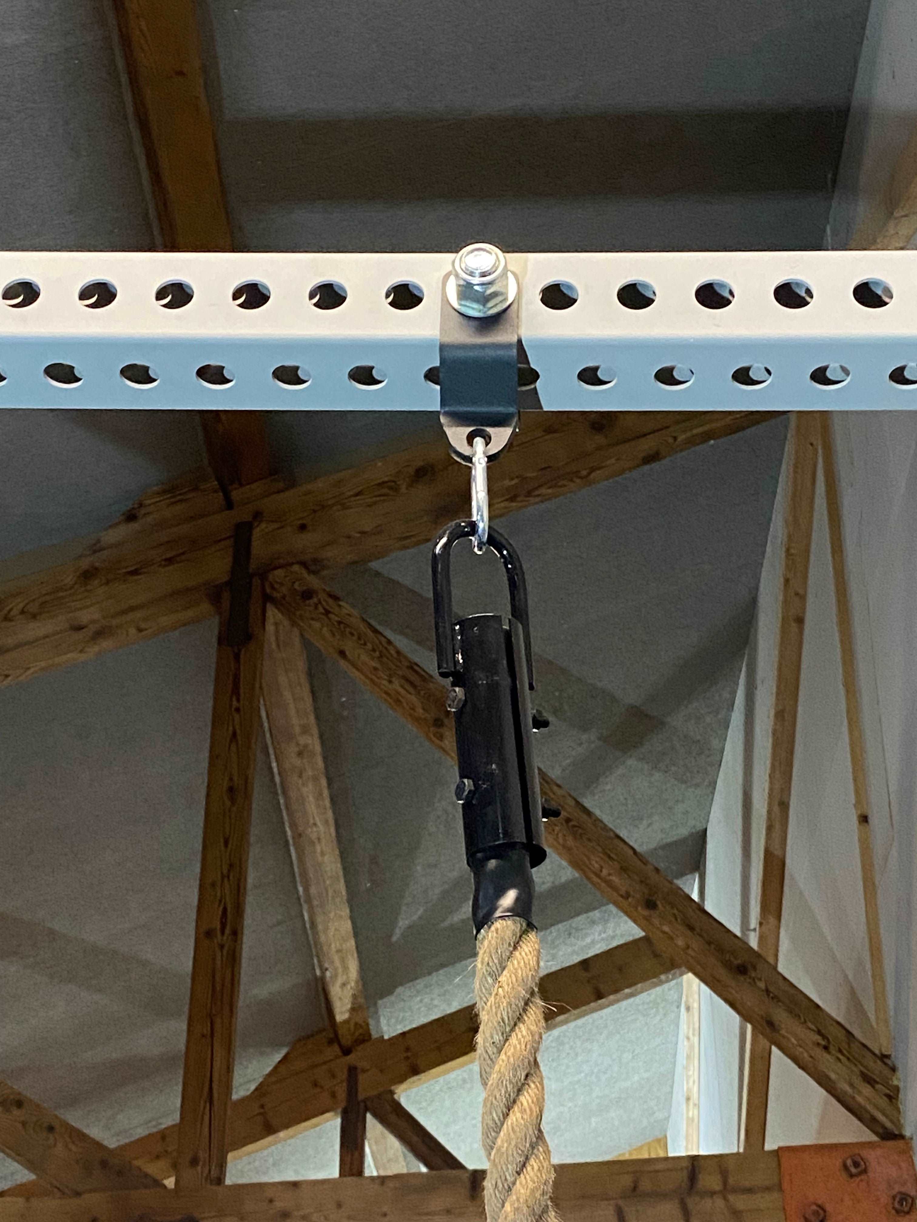 STD SHACKLE WITH CARABINER